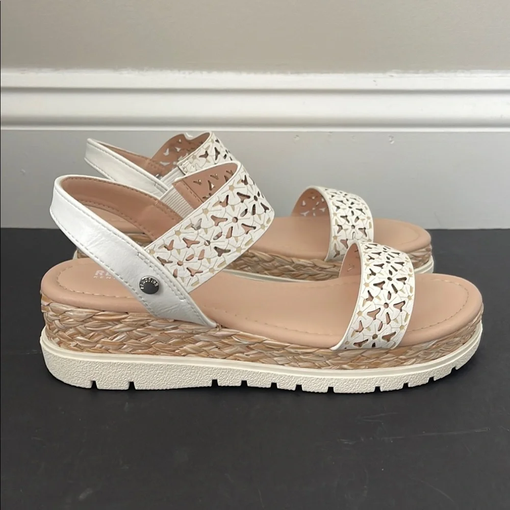 NWT Reaction Kenneth Cole Big Kids White Laser-Cut Slingback Platform Sandals 5